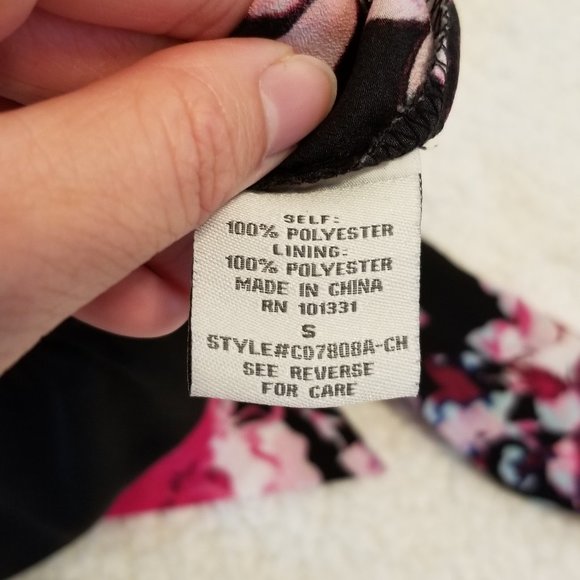 EUC Charlotte Russe Front Tie Floral Romper - Picture 5 of 6